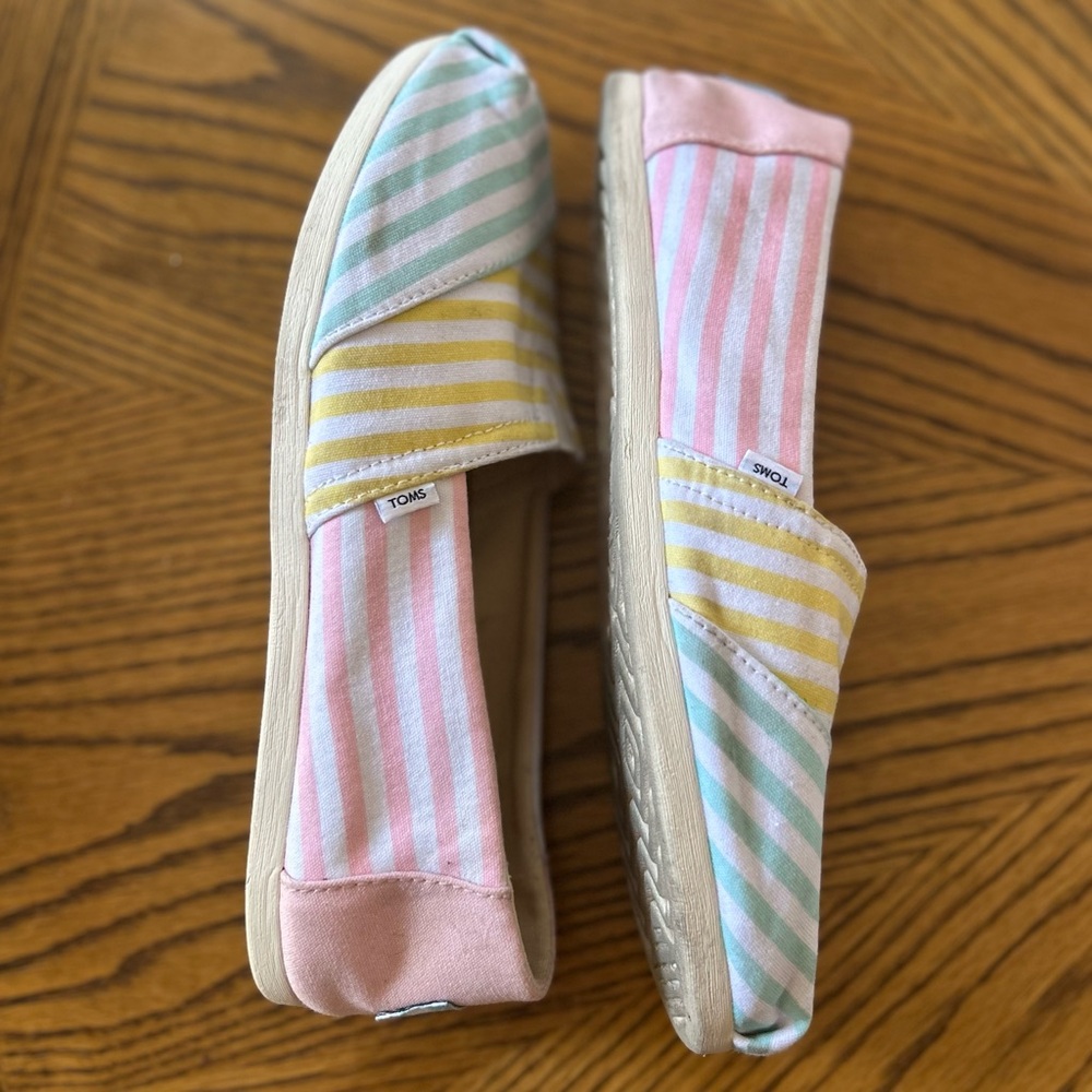 Color Block | Pastel Stripes | Shoes - Picture 14 of 16